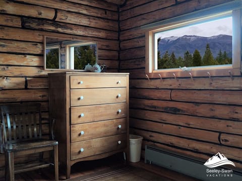 Main cabin bunk room.