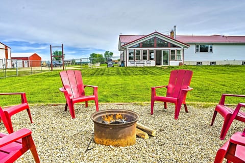 Fenced Backyard | Pet Friendly w/ Fee (Dogs Only) | Active Farm