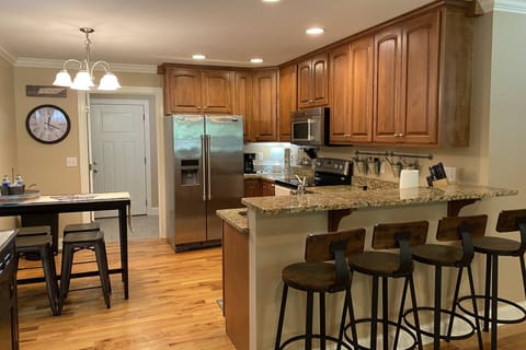 Plenty of room for 8 to eat together, play games or watch TV in the open concept.