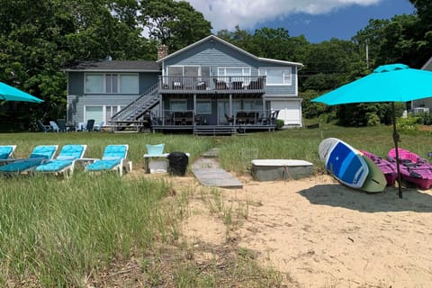 Wareham Vacation Rental | 5BR | 2BA | Stairs Required | 1,920 Sq Ft
