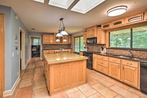 Kitchen 1 | 1st Floor | Blender | Cooking Basics