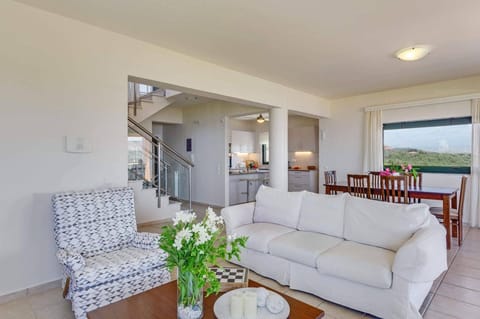 Villa Margarita Exi image