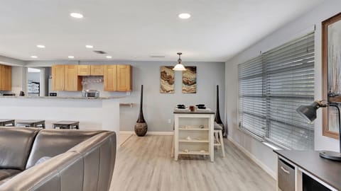 Imagine savoring delicious, freshly prepared meals while sharing stories and creating lifelong memories.