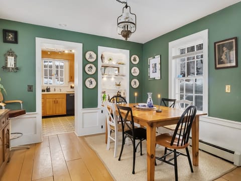 Dining room looking into kitchen