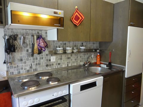 Sky, Plant, Building, Cloud, Window, Tree, House, Wood, Urban Design, Slope