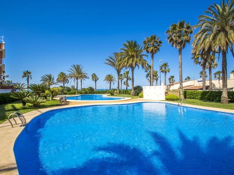 Cloud, Water, Sky, Property, Plant, Swimming Pool, Building, Window, Azure, Blue