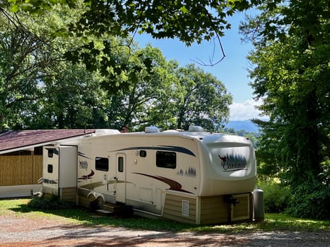 camper with beautiful mountain view. 