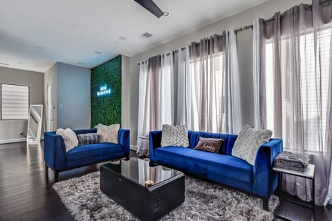 Instaworthy walls in our second floor living area