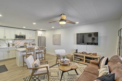 Living Room | Queen Sleeper Sofa