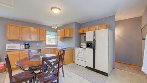 The kitchen offers basic amenities such as spices, coffee, tea and sugar. There is no dishwasher.