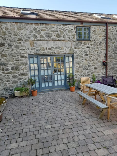 Cover photo  cottage 2