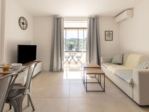 Table, Furniture, Property, White, Tableware, Chair, Building, Wood, Couch