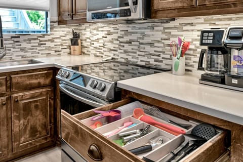 Kitchen essentials supplied