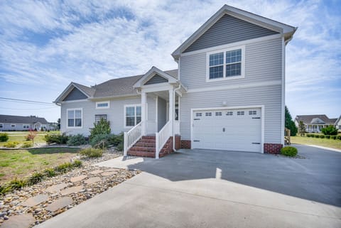 Cape Charles Vacation Rental | 4BR | 3.5BA | Stairs Required for Access