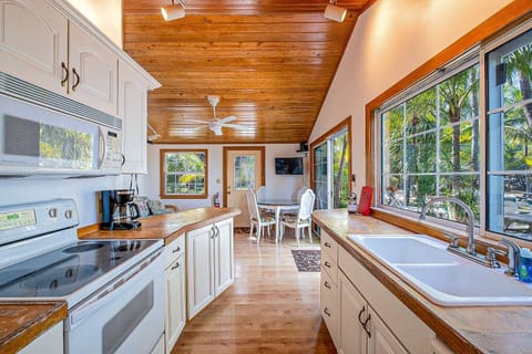 Coconut Club House Kitchen and Dining Room