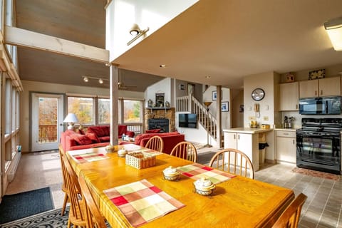 Main Floor Dining Area