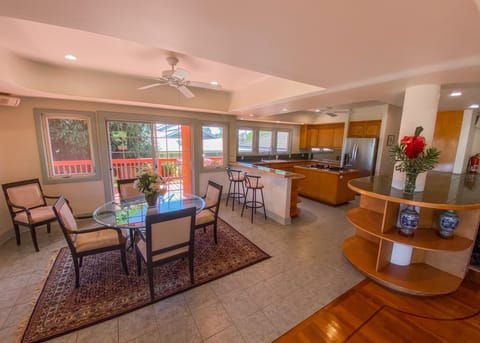 Gorgeous 4 bedroom for 10 Kiahuna Poipu home! House in Poipu