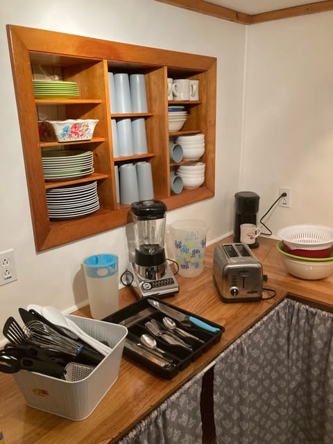 Fully stocked kitchen is supplied