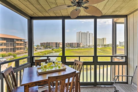 Myrtle Beach Vacation Rental | 2BR | 2BA | 875 Sq Ft | Steps Required to Access