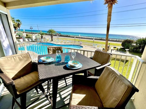 Walk out unto your balcony of the gulf from either your living or bedroom slider