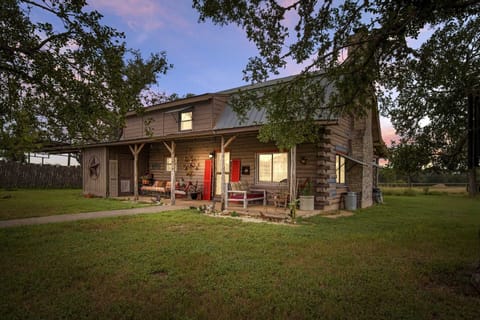 Our guest Patrick's recent stay here certainly won't be his last! "...although it was a first at this particular location, it won't be our last. My wife and I loved the place and are looking forward to the very next opportunity to stay here again."