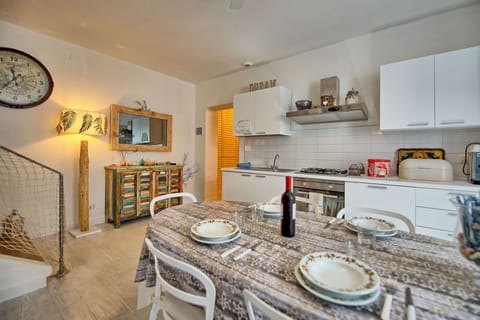 Dining Room, Kitchen