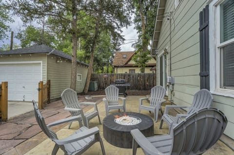 Gather 'Round the Firepit! Experience the Enchanting Ambiance, Breathe in the Fresh Colorado Air, and Feel the Warmth of the Fire