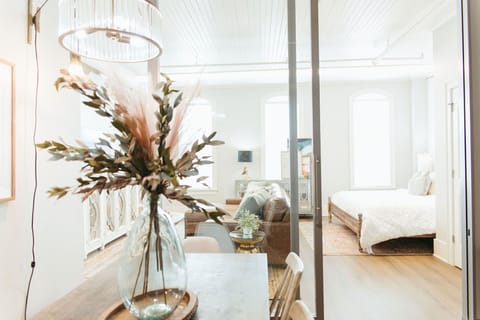 8b12e885-bdce-4669-ae1d-cb0f0bf4fe87