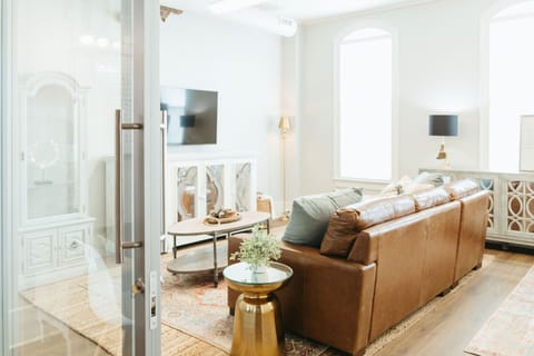 217d4cec-5067-4327-8b32-239bd7459375