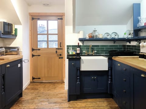 Kitchen | Hen Joppa, Newlyn