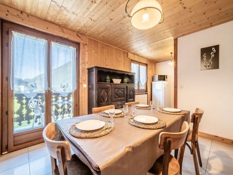 Furniture, Property, Table, Wood, Chair, Interior Design, Lighting, Architecture, Window