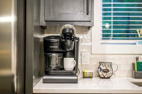 Coffee bar with drip & pod options – we provide coffee, sugar & creamer ☕