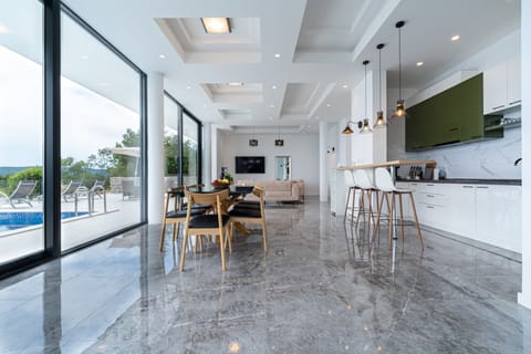 Kitchen and dining area