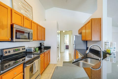 Kitchen | Cooking Basics | Dishware & Flatware | High Chair