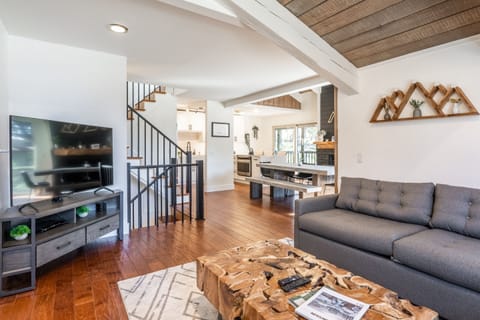 Living Room, Flat Screen TV, Queen Sleeper Sofa