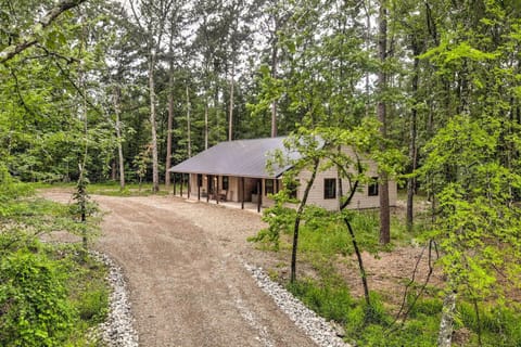 Broken Bow Vacation Rental | 3BR | 2BA | 1,450 Sq Ft | Step-Free Access