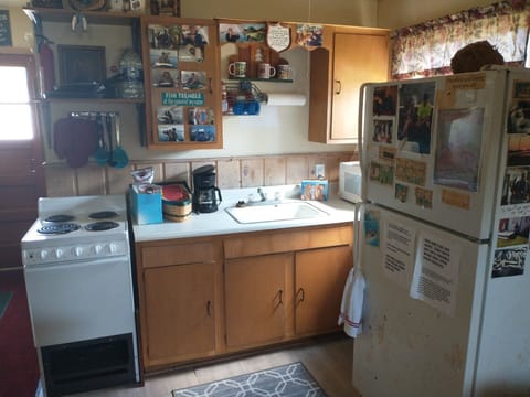 Musky Mansion kitchen