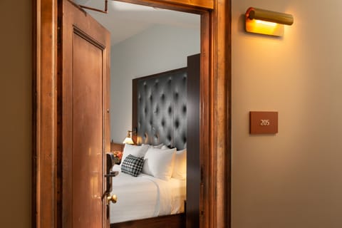 Liberty-Trust-22-R-Room-1