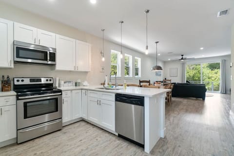 Everything`s right at my fingertips!