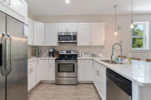 Who can resist the smell of coffee in the morning?