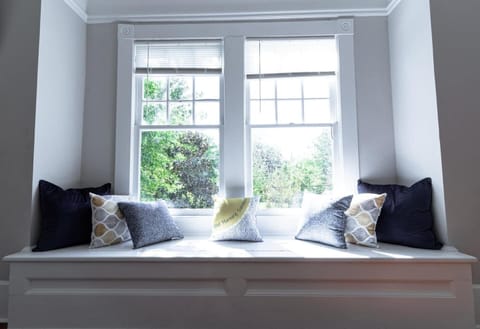 You can see everything from your private window