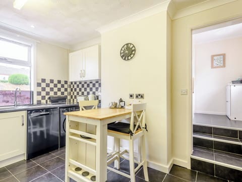 Kitchen | Manager&rsquo;s Cottage, Loddon
