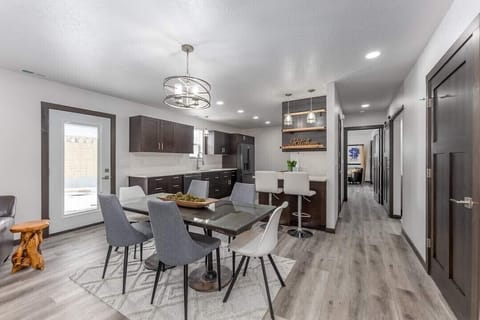 Dining Area
Comfortable seating for 10  with easy access to the deck & gas grill