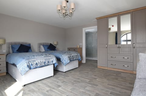 Twin beds configuration