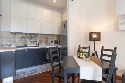 Furniture, Cabinetry, Property, Countertop, Sink, Tap, Table, Wood, Kitchen Sink, Chair