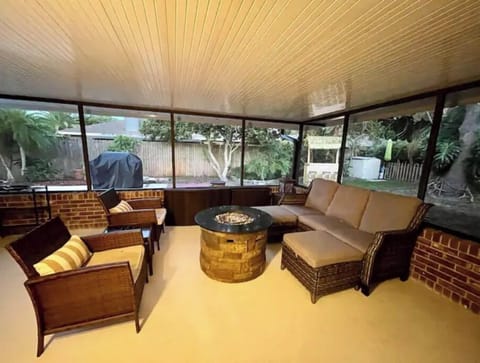 Screened patio 