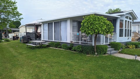 side profile daytime