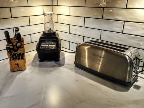 Toaster, blender, and knives, oh my!