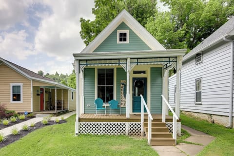 Madison Vacation Rental | 2BR | 1BA | 800 Sq Ft | Steps Required to Access