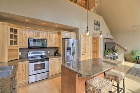 Kitchen | Cooking Basics Provided